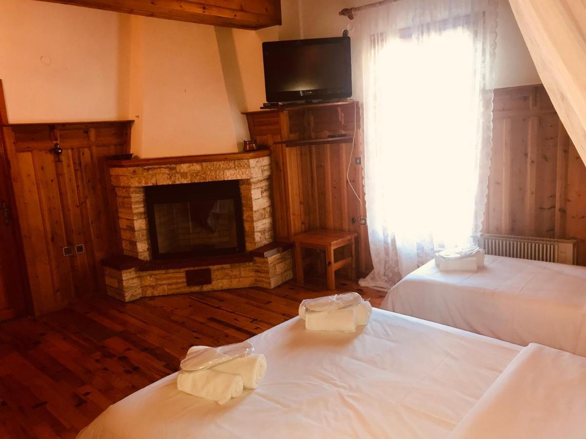 9Mouses Chasiotis Guest House Ampelakia Екстериор снимка