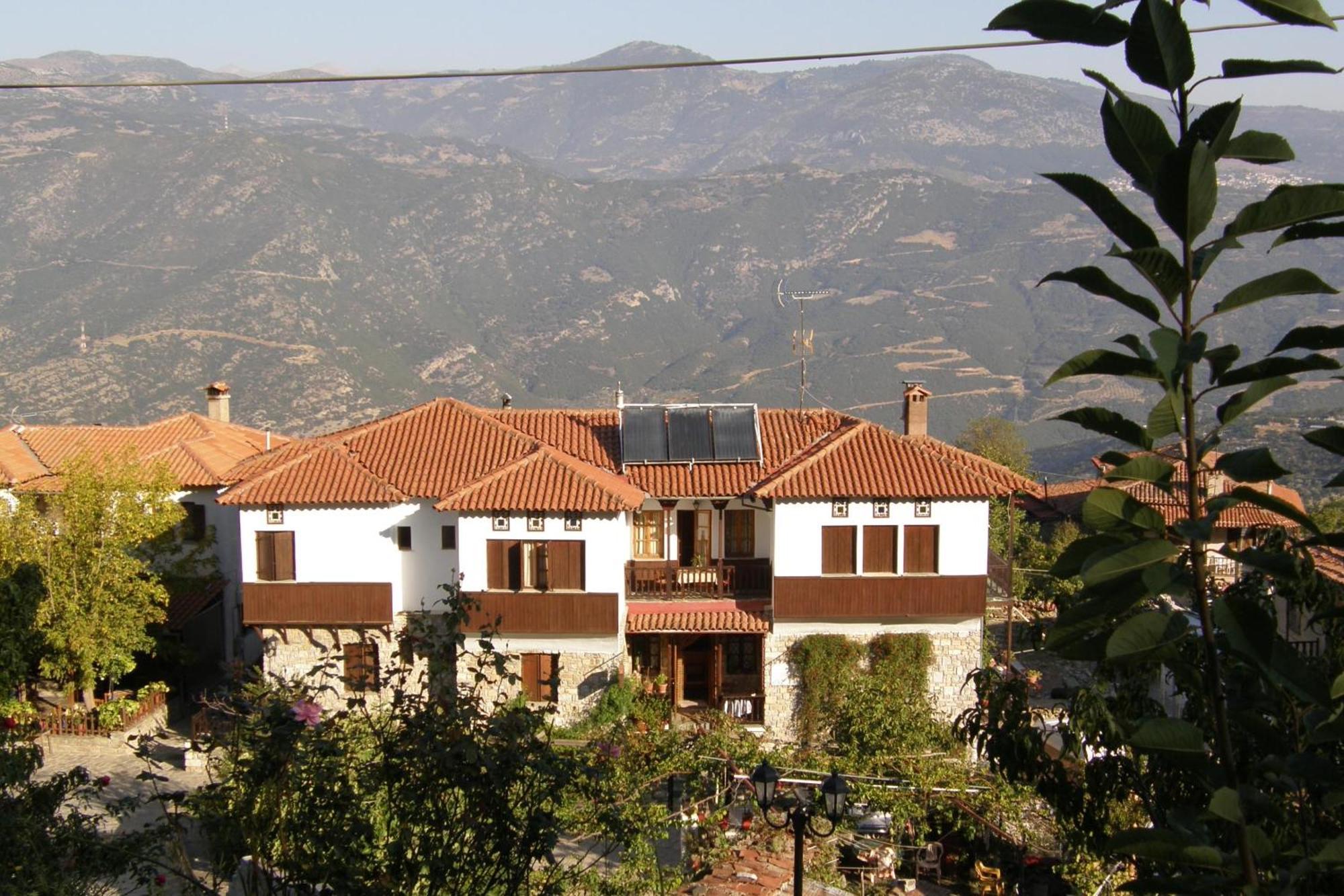 9Mouses Chasiotis Guest House Ampelakia Екстериор снимка